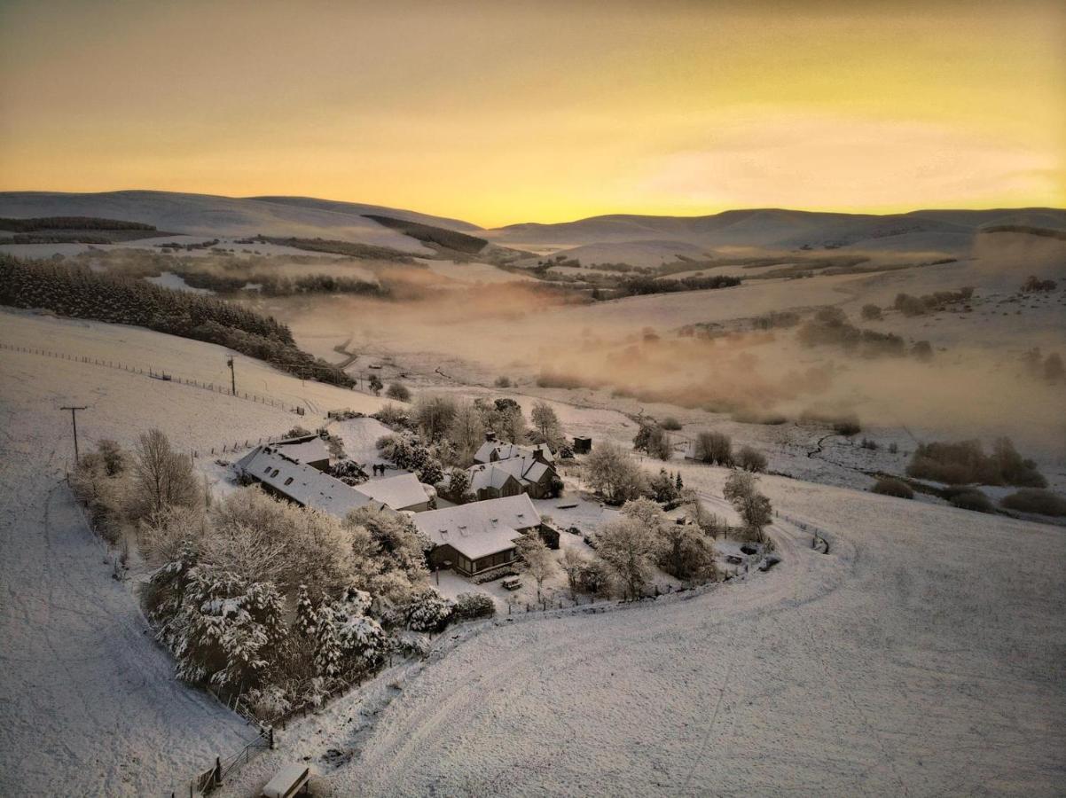 Easter Corrie Cottages Ballindalloch ภายนอก รูปภาพ
